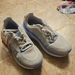 Light Gray Athletic Running Shoes - Men's Comfortable Training Sneakers